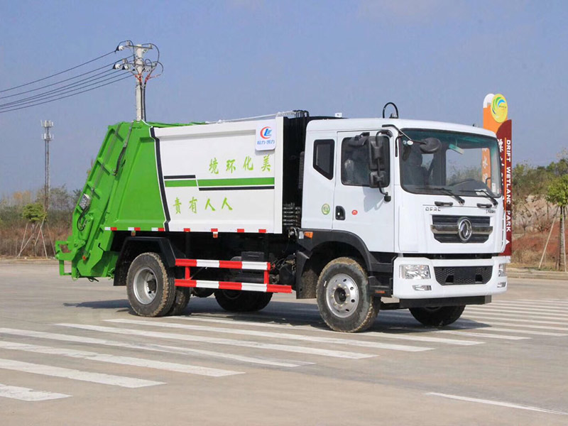 東風D9壓縮式垃圾車