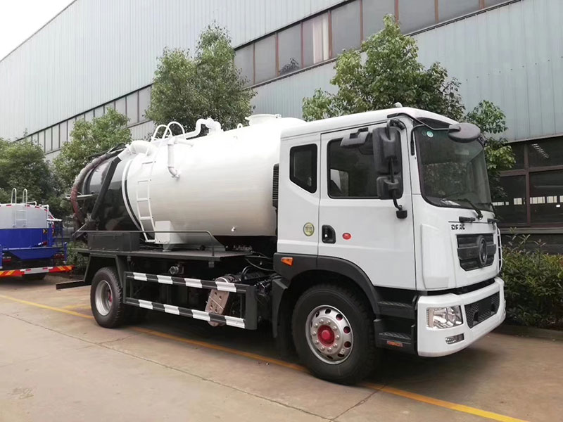 國六東風(fēng)多利卡D9吸污車