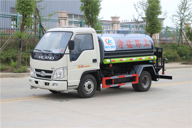 福田時(shí)代綠化噴灑車(chē)