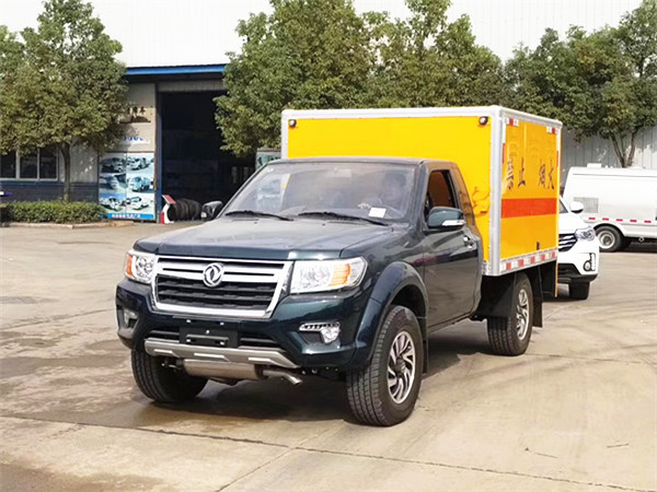 東風(fēng)皮卡爆破器材運(yùn)輸車