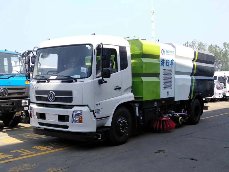 東風(fēng)天錦洗掃車