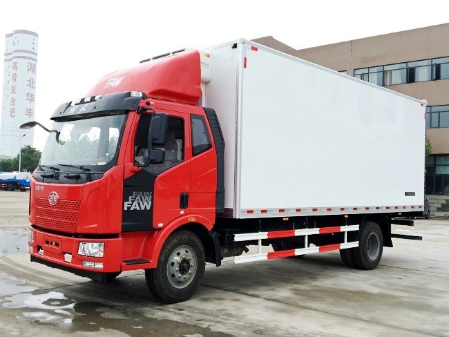 解放J6冷藏車(chē)-廂長(zhǎng)7.6米