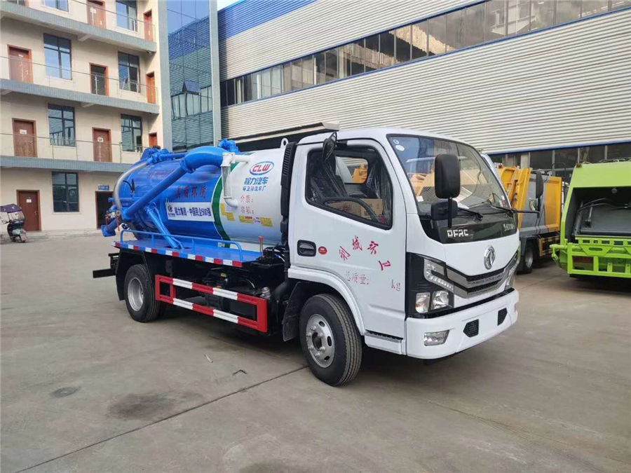 國六東風小多利卡吸污車