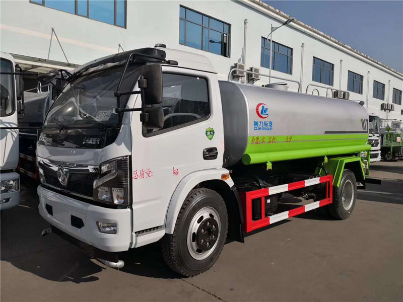 國六東風(fēng)福瑞卡灑水車