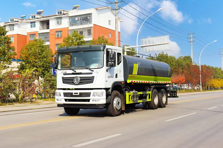 綠化噴灑車(chē)華神T5后雙橋綠化噴灑車(chē)廠家驚爆價(jià)促銷(xiāo)