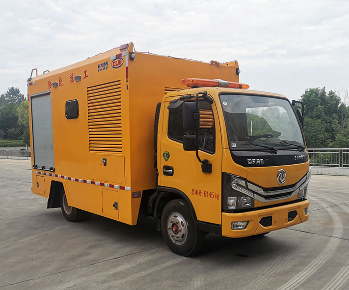 程力東風(fēng)工程救險(xiǎn)車(chē)