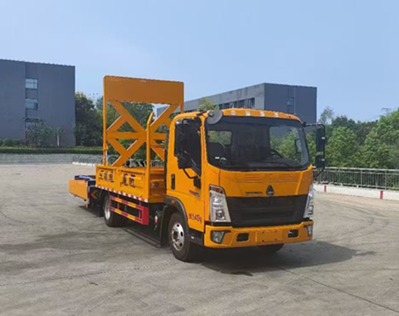 重汽藍(lán)牌100K防撞緩沖車推薦