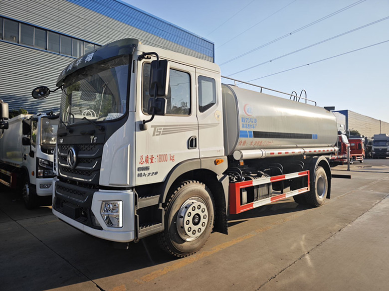 春季暢銷款16方灑水車價(jià)格