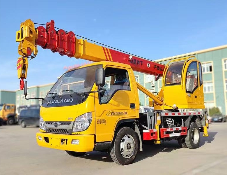 藍(lán)牌福田5噸汽車吊推薦