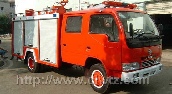 東風(fēng)小霸王水罐消防車